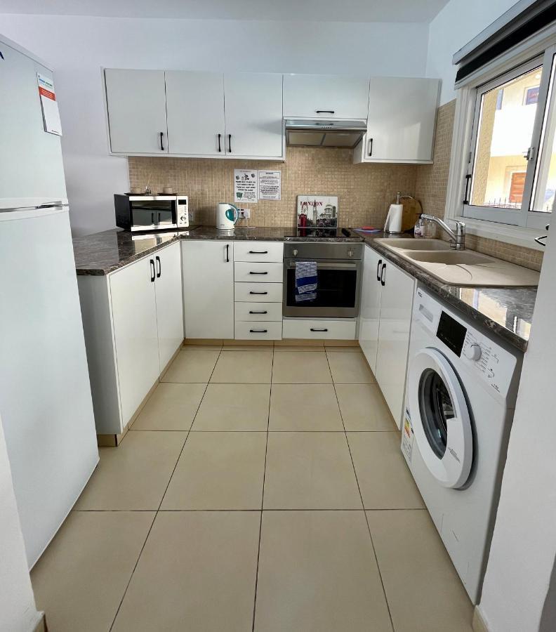 Apartamento 109 Queens Gardens, Paphos Exterior foto